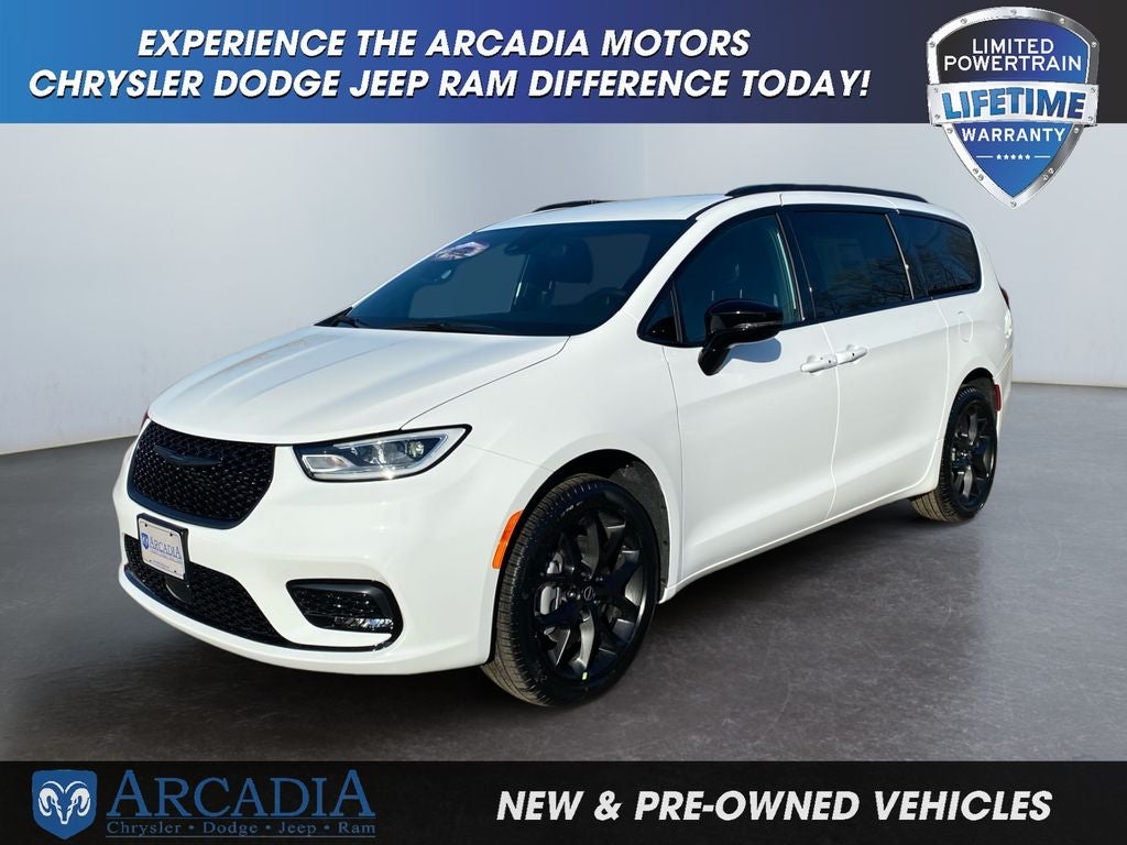 2026 Chrysler Pacifica Select in Bright White Clearcoat — front three-quarter view